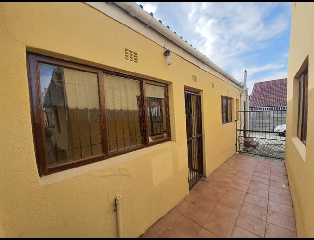 1 BEDROOM PROPERTY TO RENT IN SAREPTA